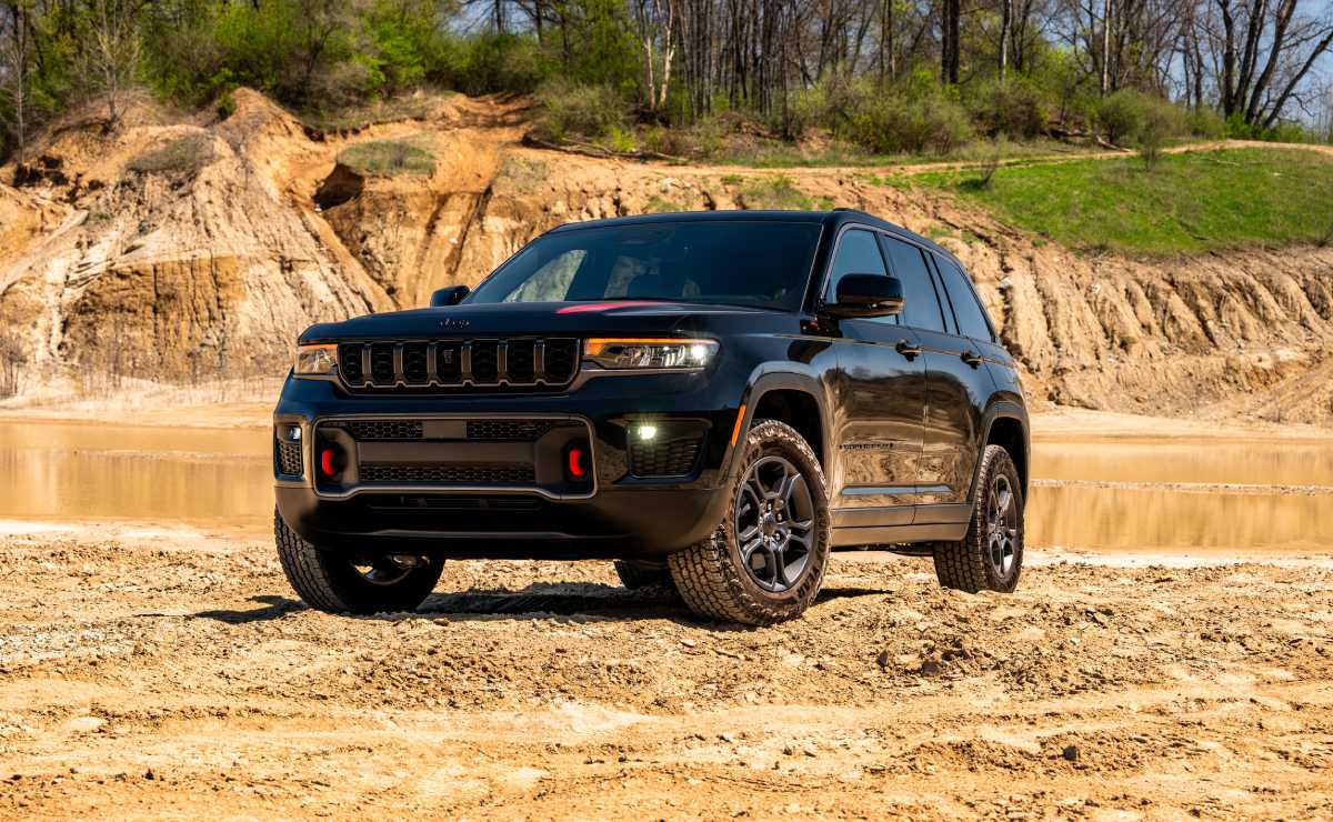 Jeep Grand Cherokee 2027 (4)