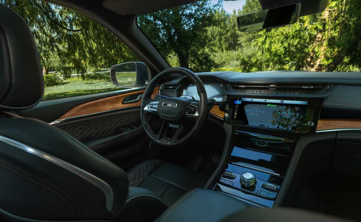 Jeep Grand Cherokee 2027 5