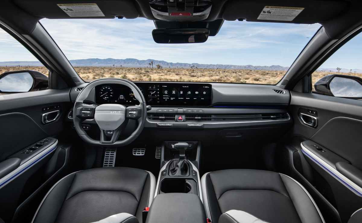Kia lanzó el K4 hatch: motor 1.6 turbo, caja de 8 marchas y única versión, ¿cuánto cuesta? 5 Kia K4 Hatch Turbo 4
