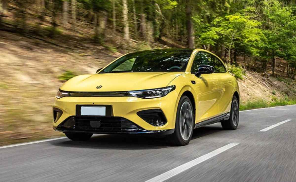 Tracción trasera y 218 CV: Leapmotor prepara un nuevo mediano para la región 3 Leapmotor B05 1