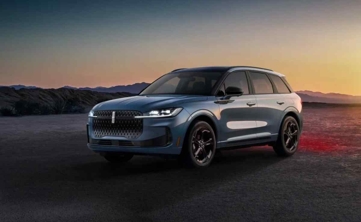 Lincoln Corsair 2027 SUV