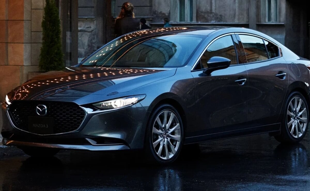 Mazda3 Sedan versiones