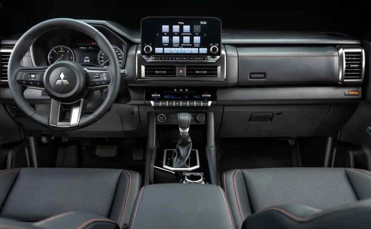 Mitsubishi L200 Savana Sertoes pick up 2