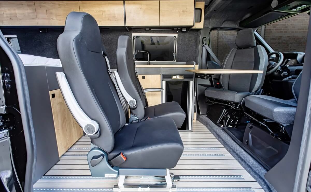 Nissan Interstar e camper 1