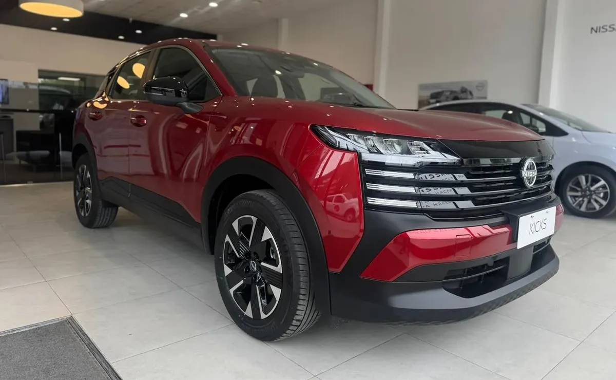 Nissan Kicks Sense frente 2