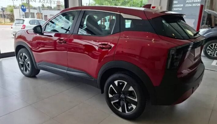Nissan Kicks Sense trasera 2