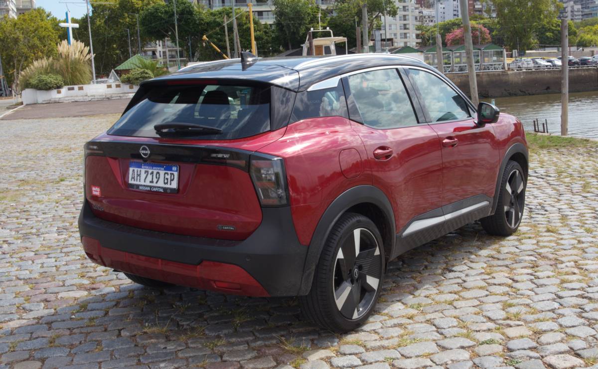 Nissan Kicks cola