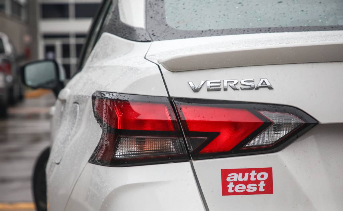 Nissan Versa teaser
