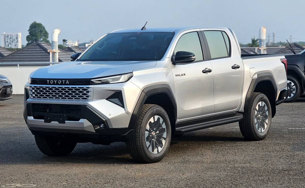 Nueva Toyota Hilux 2026: así es la pick up que llegará con diseño renovado y más equipamiento 3 Nueva Toyota Hilux 2026 frente 3