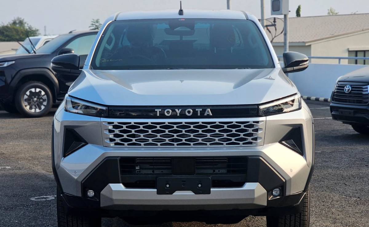 Nueva Toyota Hilux 2026: así es la pick up que llegará con diseño renovado y más equipamiento 7 Nueva Toyota Hilux 2026 trompa 1