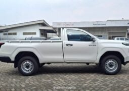 Nueva Toyota Hilux cabina simple perfil 1