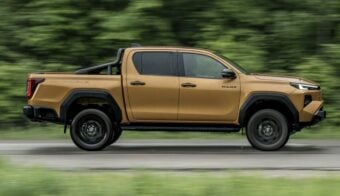 Nueva Toyota Hilux perfil accion