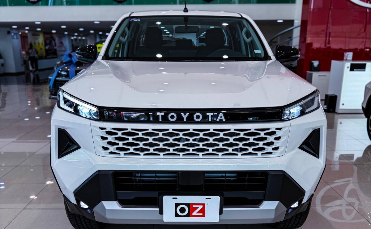 Nueva Toyota Hilux trompa 2