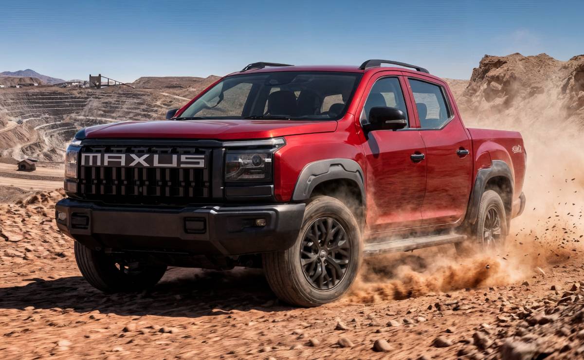 Llegó una nueva pick up a la región con 221 CV para competir contra Toyota Hilux y Ford Ranger 6 Pick up Maxus T70 accion