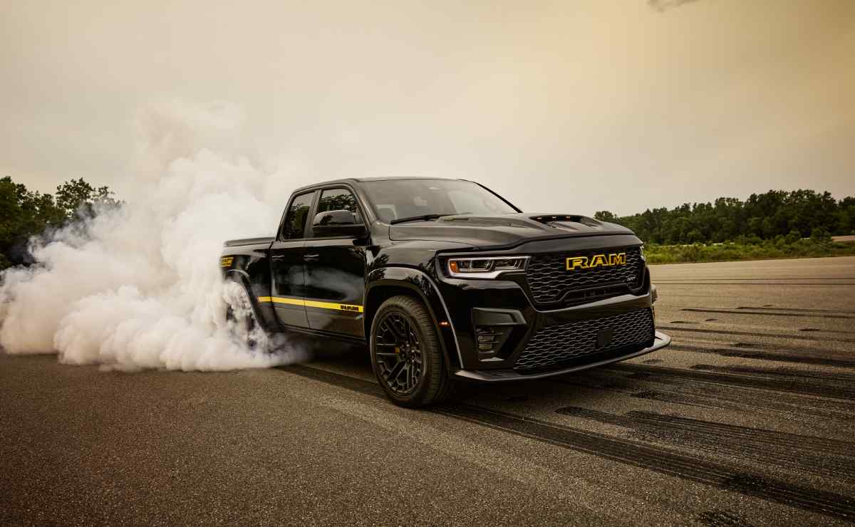 RAM 1500 Rumble Bee 2027 3