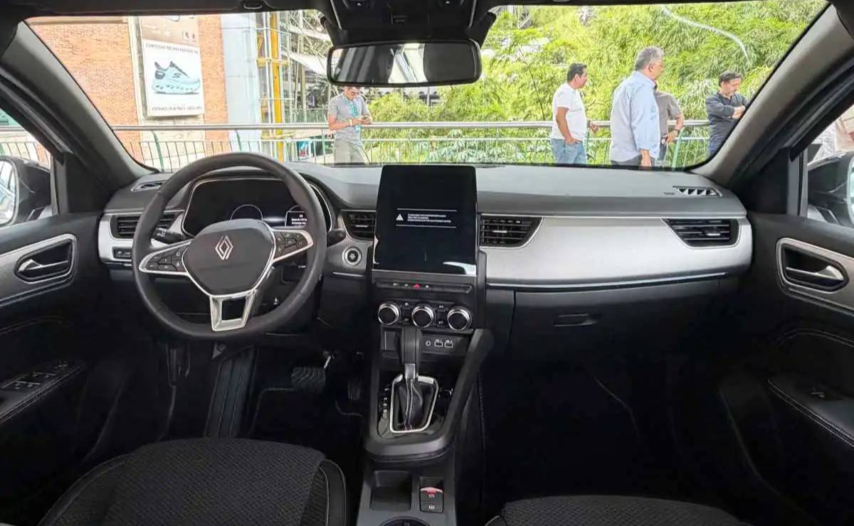 Renault Arkana Evolution interior