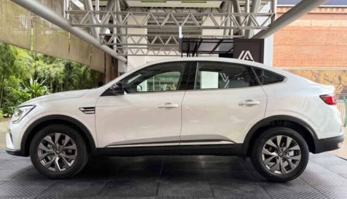 Renault Arkana Evolution perfil