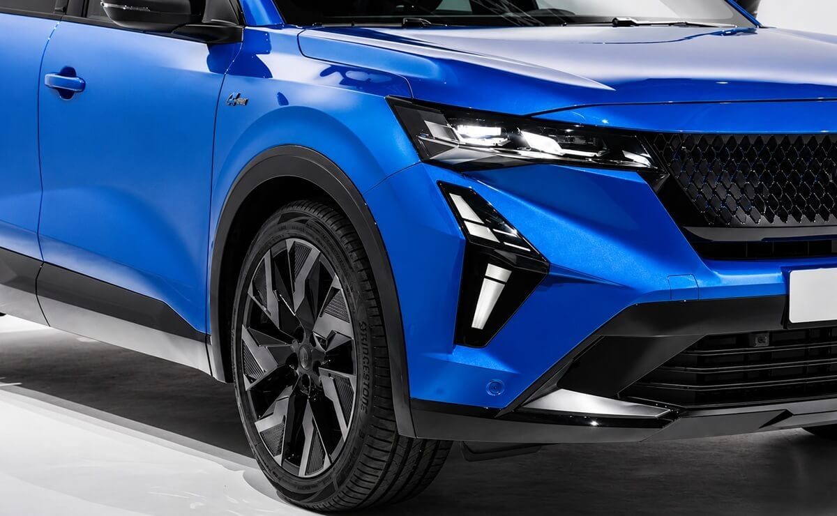 Versiones, precios y más del Renault Rafale 2026