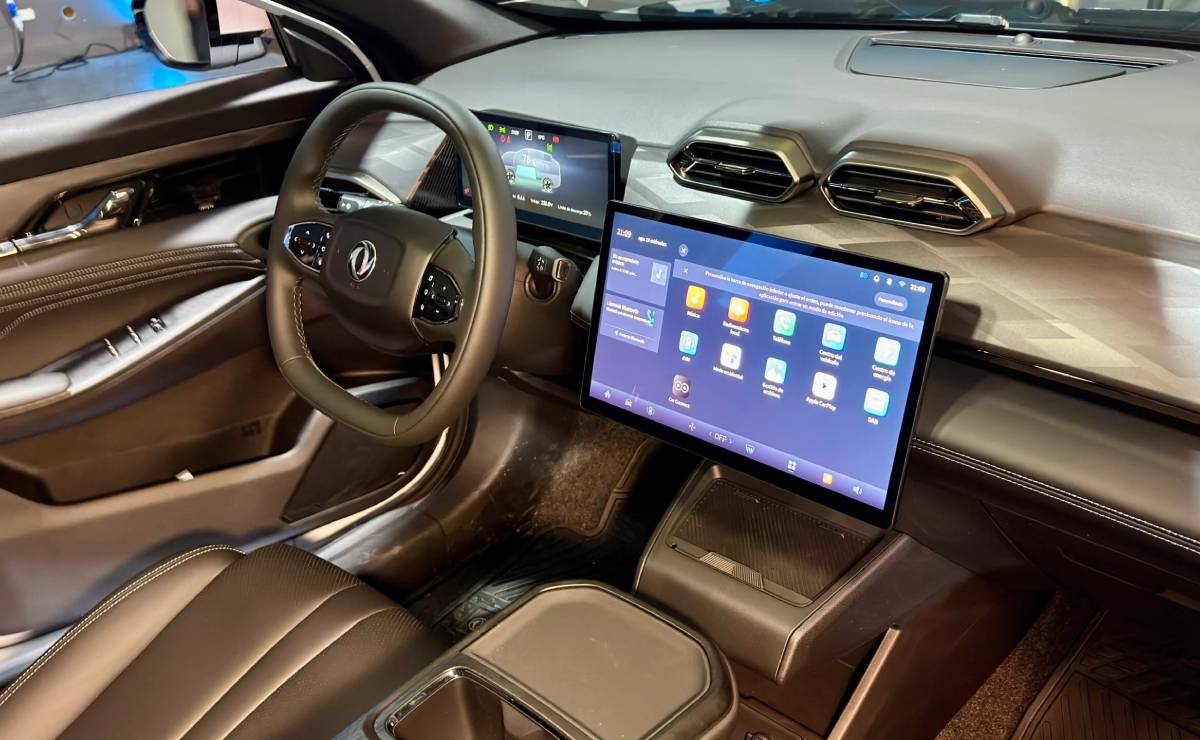 SUV Dongfeng L7 interior