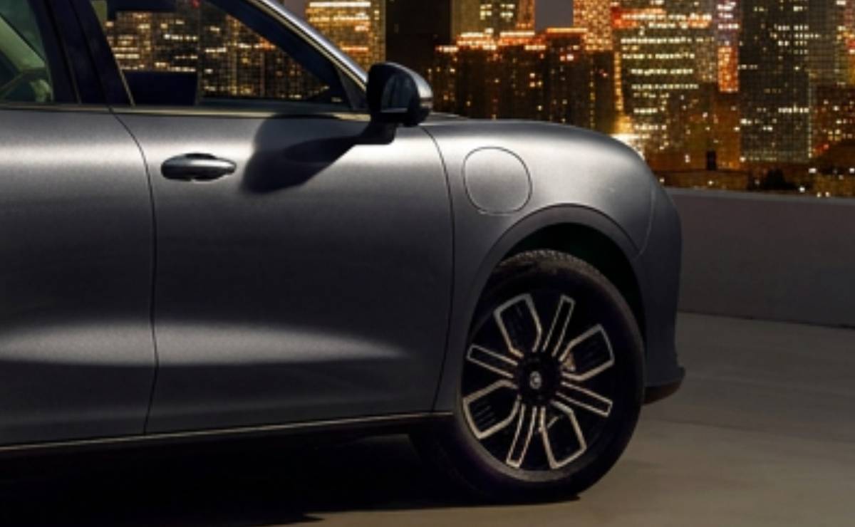 Cuesta menos de 31.000 dólares y tiene 223 CV: ya se vende un nuevo SUV híbrido rival de Toyota Corolla Cross 1 SUV GWM ORA 5 HEV teaser