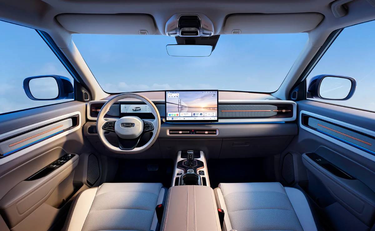SUV Geely ICON interior