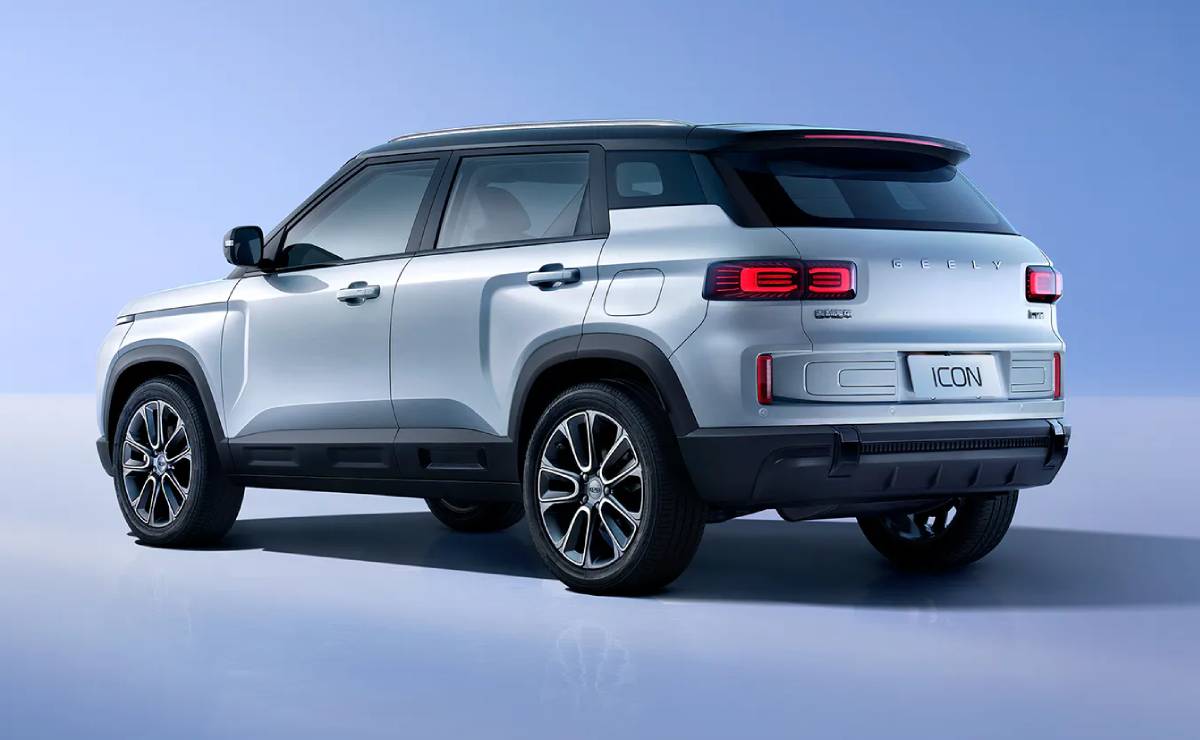 SUV Geely ICON trasera