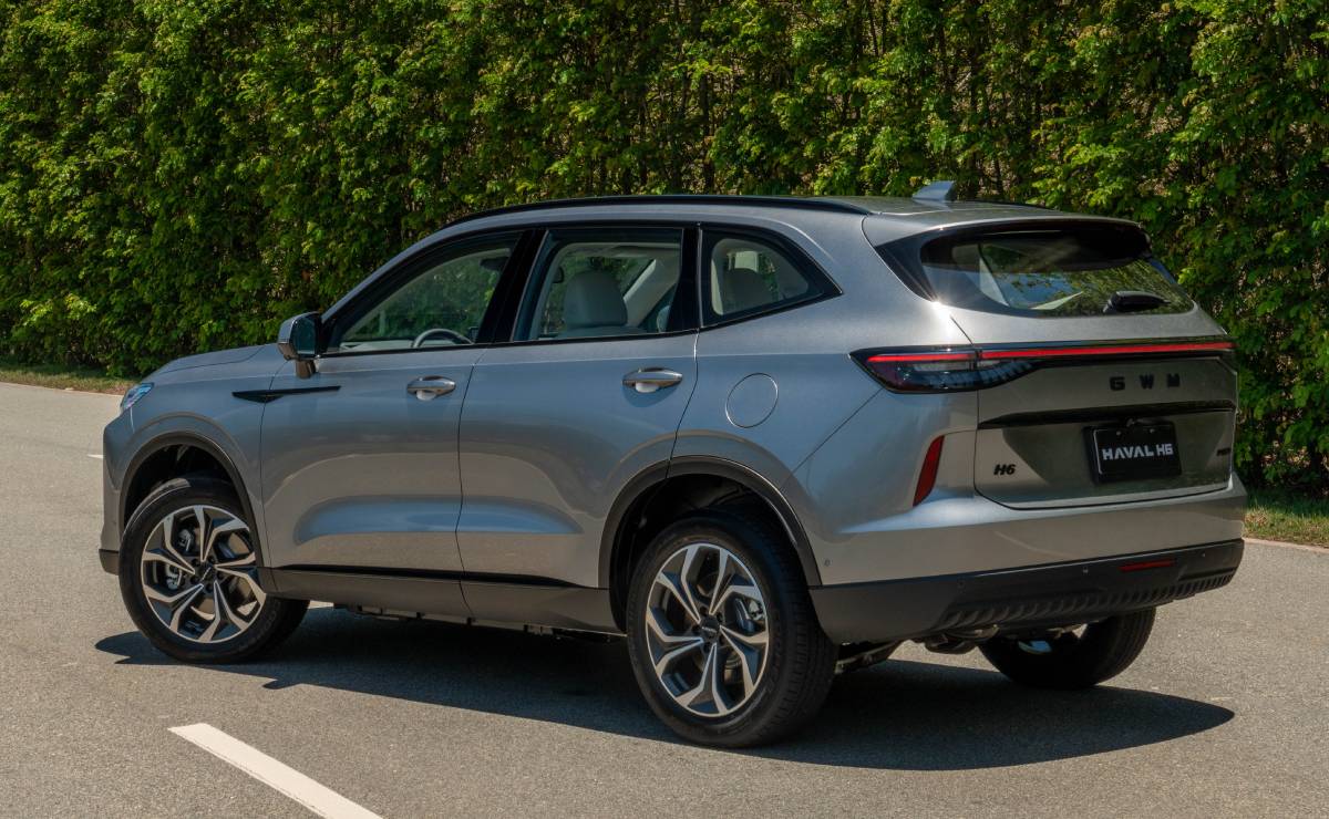 SUV Haval H6 trasera 1