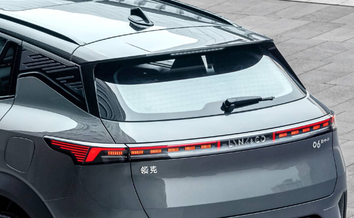 Llegó un nuevo SUV híbrido con precio competitivo y 299 CV que busca desafiar a Ford Territory 1 SUV Lynk Co 06 teaser