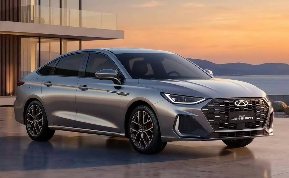 Sedan Chery Arrizo 8 2027 trompa