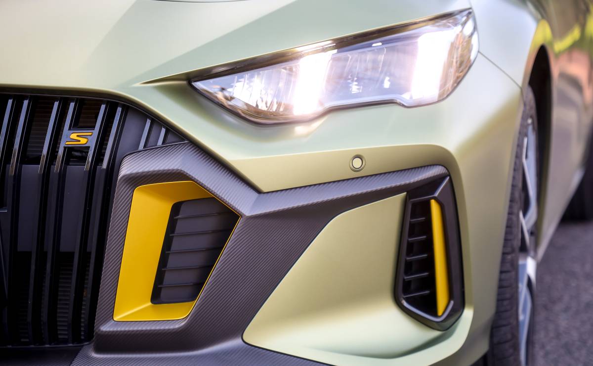 Sedan GAC Empow trompa 1