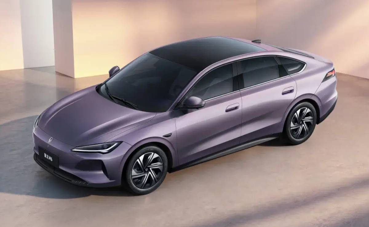 Así es el nuevo sedán eléctrico con 194 CV que es más grande que un Volkswagen Passat 6 Sedan Jetta M6 frente