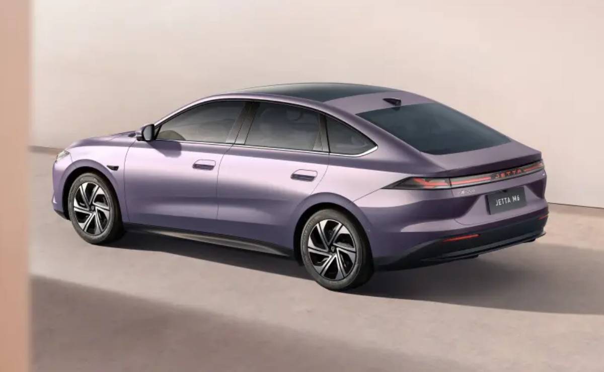 Así es el nuevo sedán eléctrico con 194 CV que es más grande que un Volkswagen Passat 3 Sedan Jetta M6 trasera