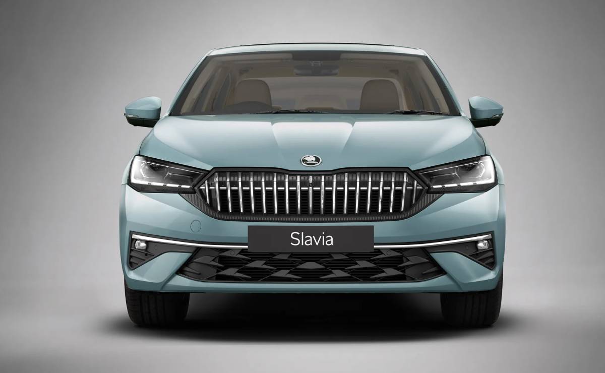 Sedan Skoda Slavia trompa