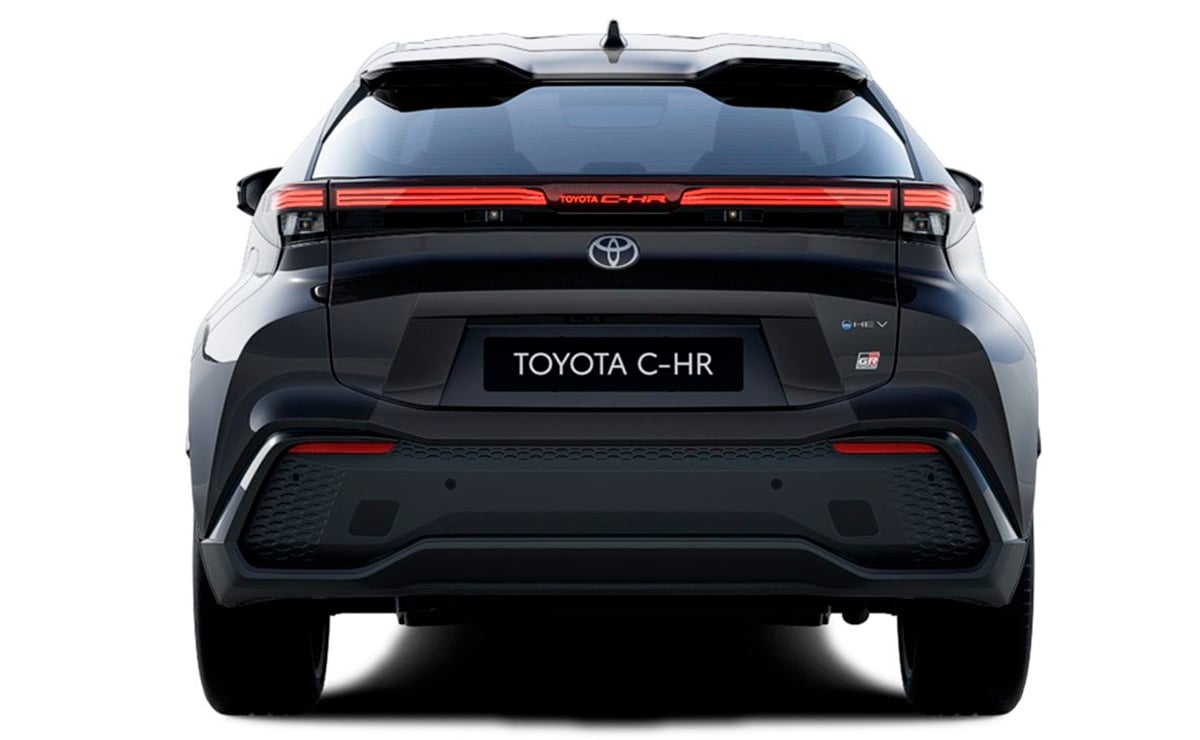 Más compacto que Corolla Cross, pero mucho más potente: Toyota lanzó una nueva versión de un SUV 3 Toyota C HR deportivo
