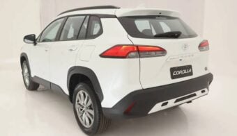 Menos de 52 millones: cuánto cuesta y qué ofrece el Toyota Corolla Cross más barato 38 Toyota Corolla Cross XLI trasera 1