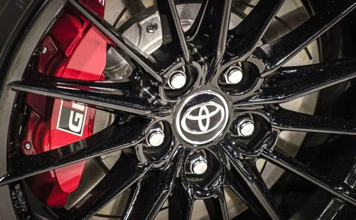 Toyota GR GT: El Hiperdeportivo Híbrido con 650 CV que Promete Revolucionar las Pistas