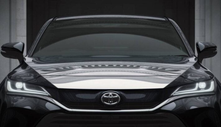 Toyota Harrier 2027 trompa