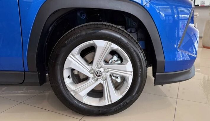 Toyota Yaris Cross XLI llanta