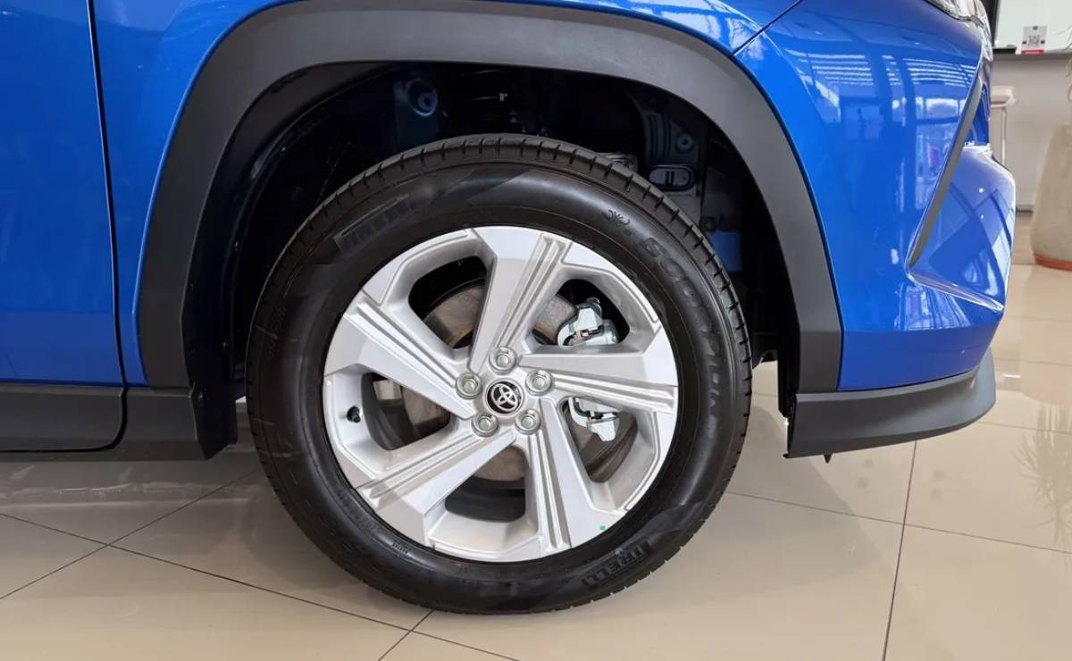 Toyota Yaris Cross XLI llanta