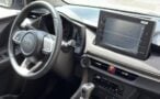 Interior del Toyota Yaris Sedán