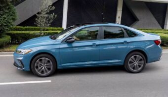 Volkswagen Jetta 2027 perfil