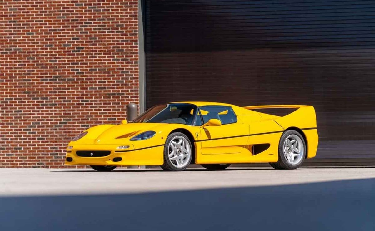 Ferrari F50 en Giallo Modena se remató en US$14,5 millones