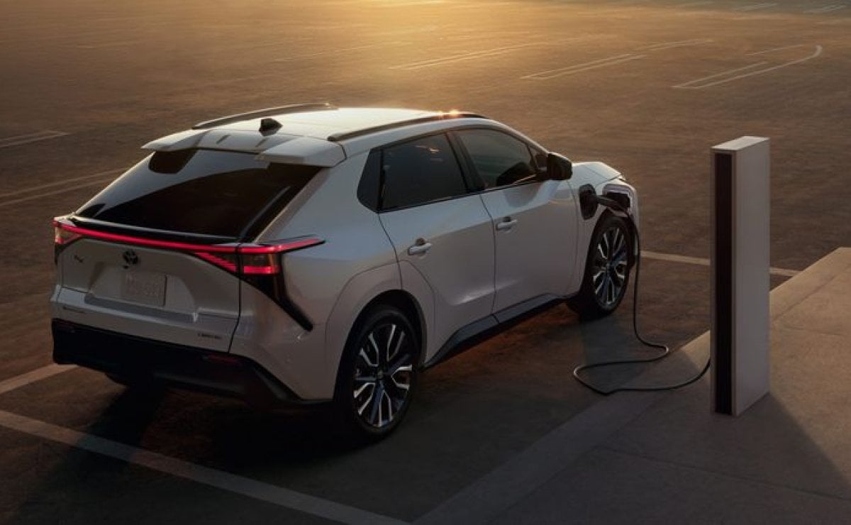 El renovado SUV de Toyota que supera a Corolla Cross, tiene 221 CV y suma nuevas versiones 2 toyota bz72