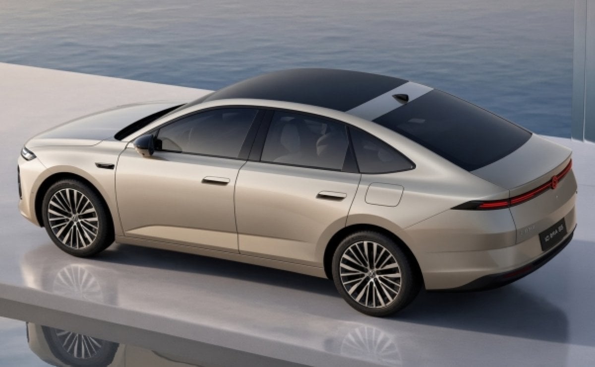 Cuesta menos de 15.000 dólares y promete 2.000 km de autonomía: Volkswagen lanzó un nuevo sedán 1 volkswagen-id-era-sedan