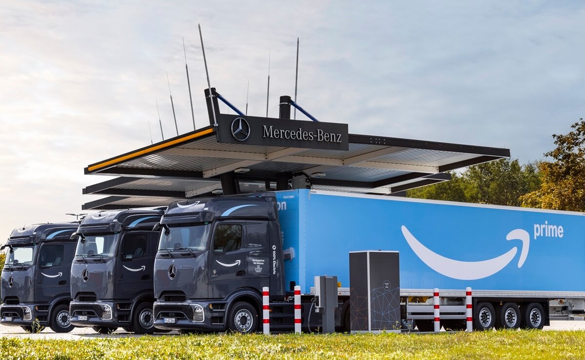 Amazon recibirá más de 50 camiones eléctricos Mercedes-Benz eActros 600 3 26DT136 001