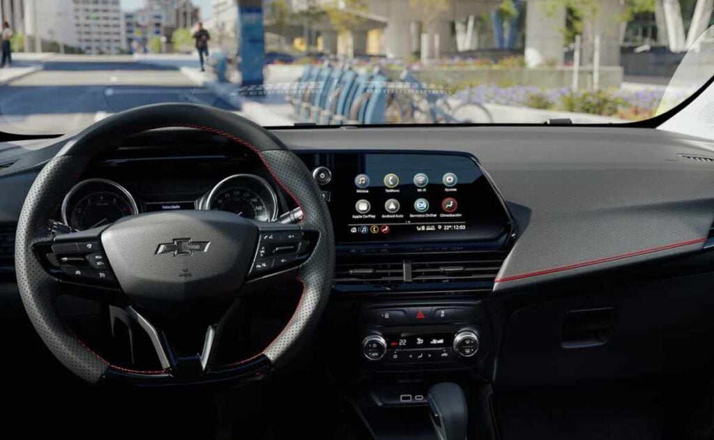 La pick up compacta con motor turbo que carga 600 kg y está basada en un SUV 7 Chevrolet Montana 4