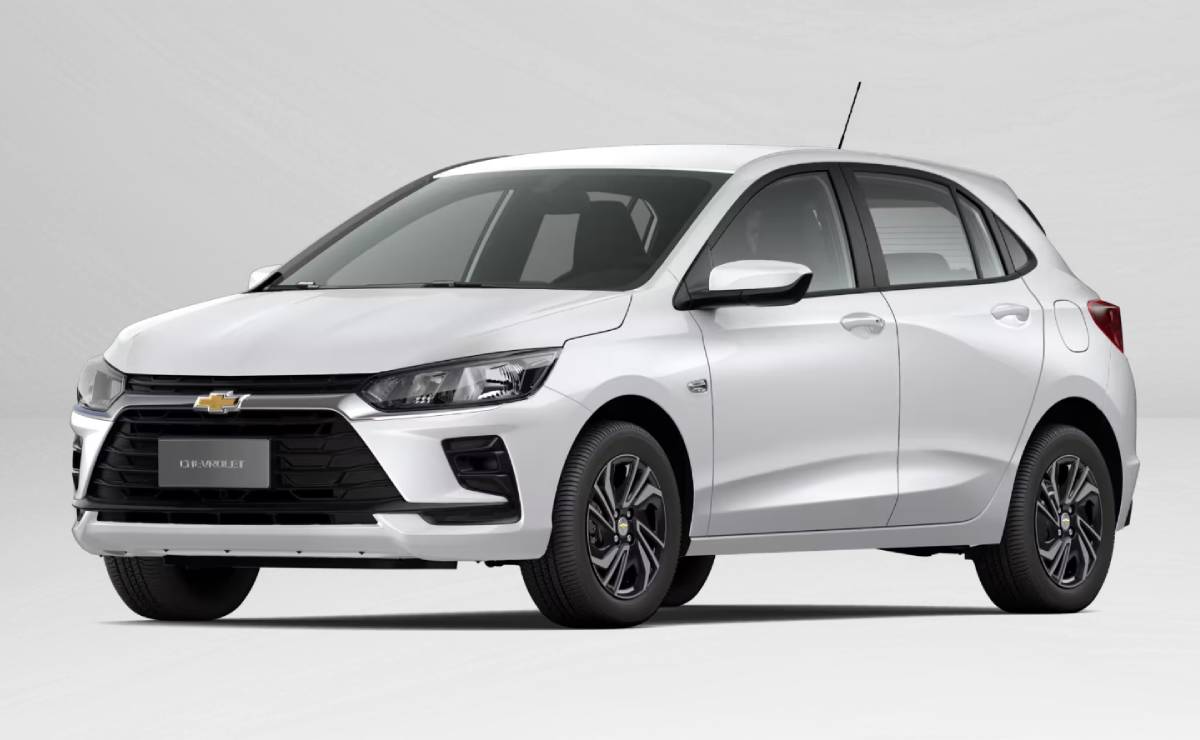 El hatchback rival de Toyota Yaris que cuesta menos de 33 millones y tiene motor turbo de 116 CV 3 Chevrolet Onix LT Turbo MT frente