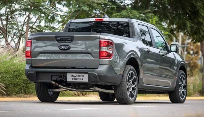 Ford Maverick Hibrida trasera