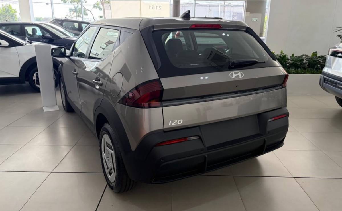 Hatchback Hyundai i20 Comfort trasera