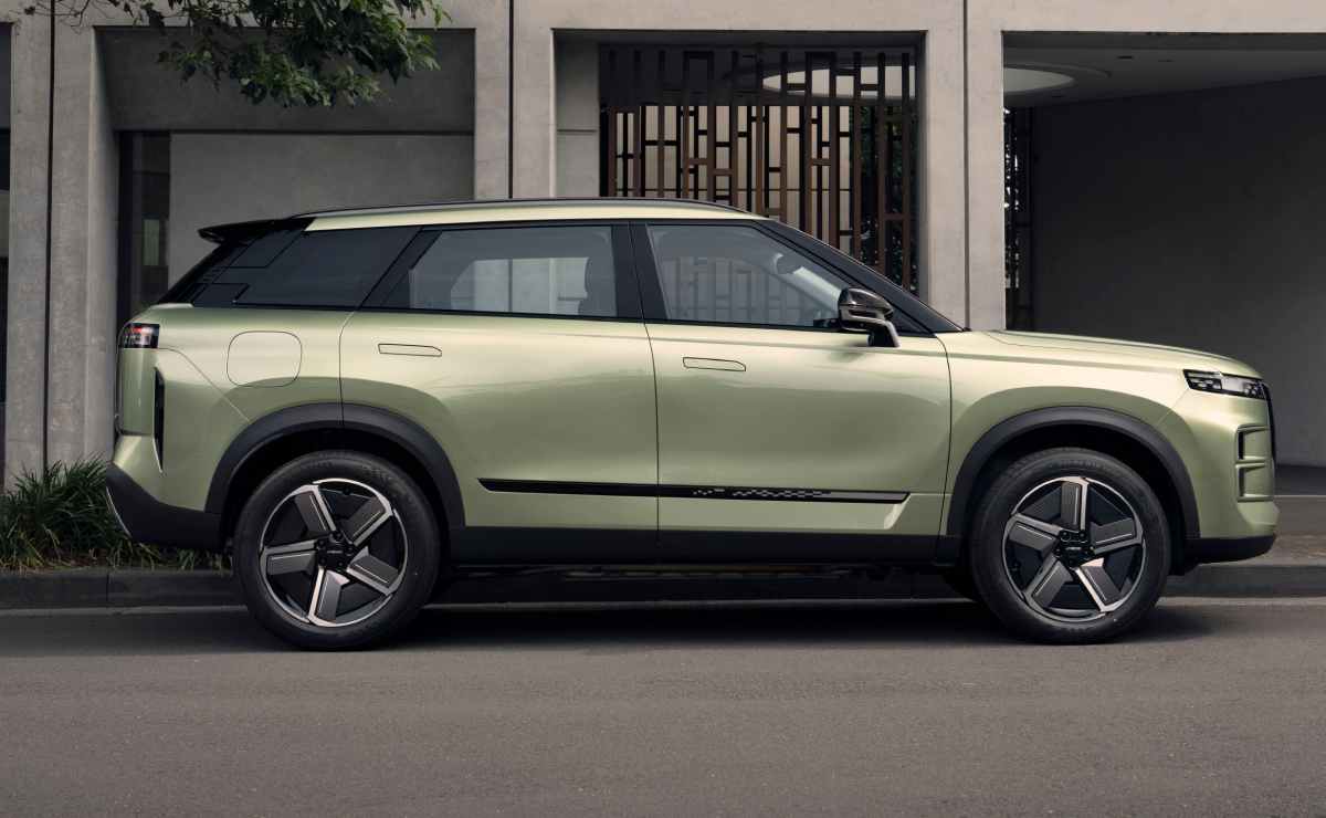 Hasta 350 CV y 1.200 km de autonomía declarada: se actualizó un SUV mediano 5 Jaecoo J7 SUV 2